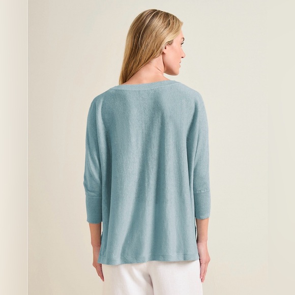 Garnet Hill Linen Oversized V-
Neck Sweater - Picture 2 of 4